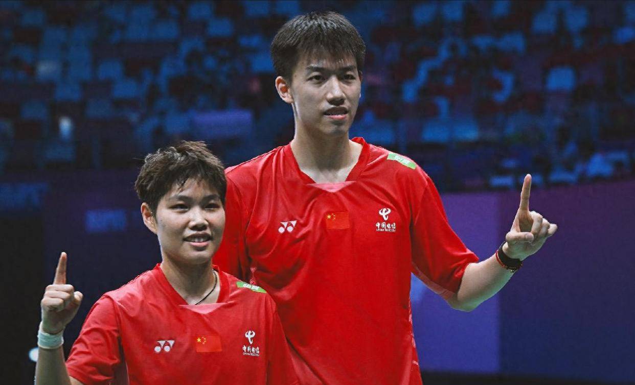 中国赛:冯彦哲/黄东萍2-0卫冕兴邦组合背靠背夺冠梦碎的简单介绍