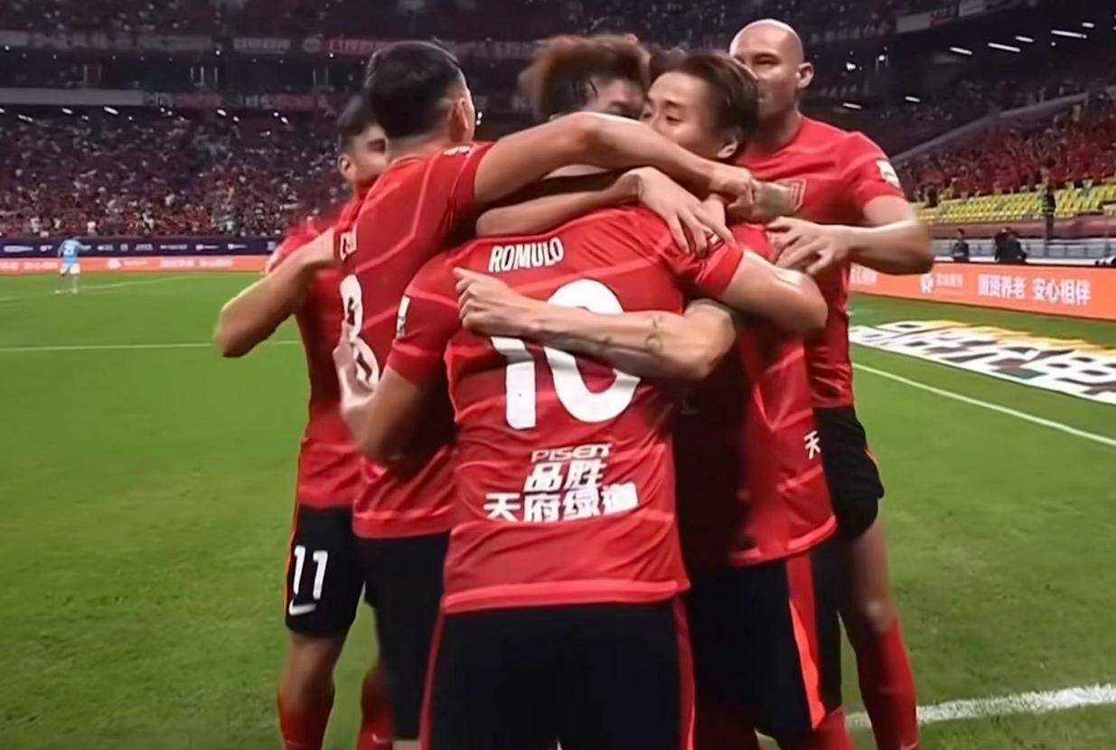随着海港3-0！中超大变天，国安半程冠军：5队保级，王钰栋射手榜第3的简单介绍